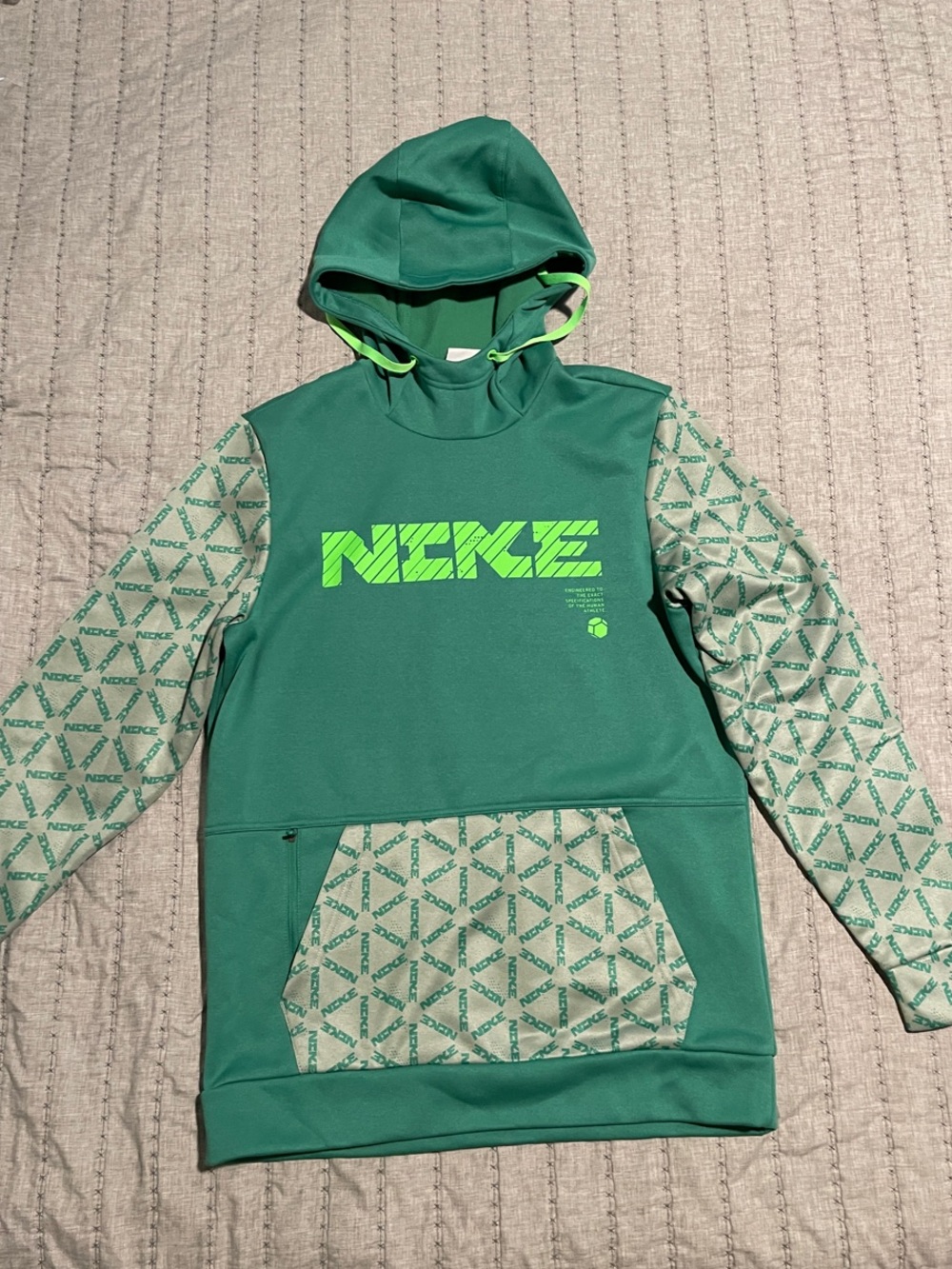 Nike Green Hooded Zip-Up Sweater with Neon Accent